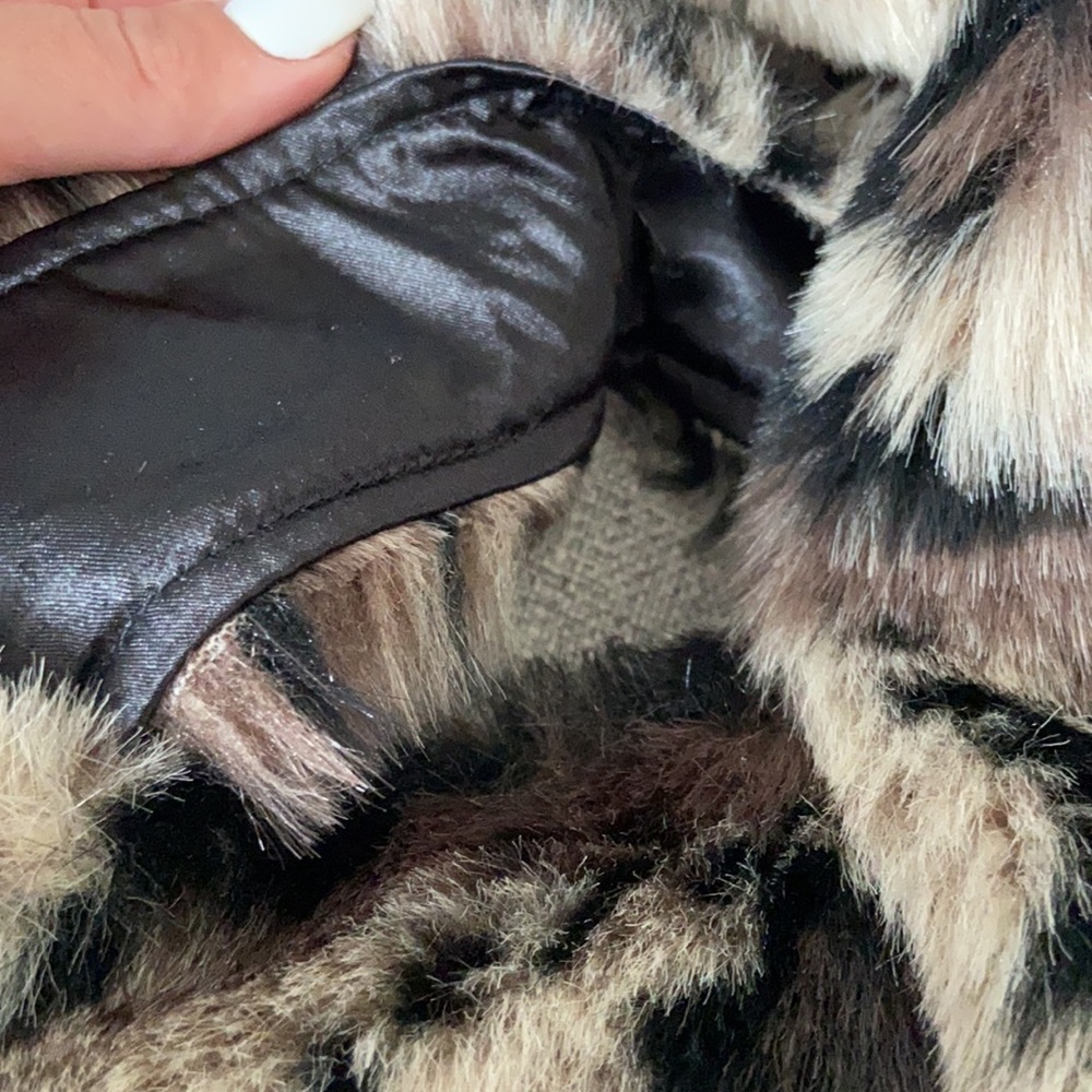 Fur Jacket - Picture 7 of 7